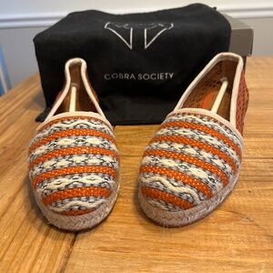 Cobra Society Molly round toe espadrille, new